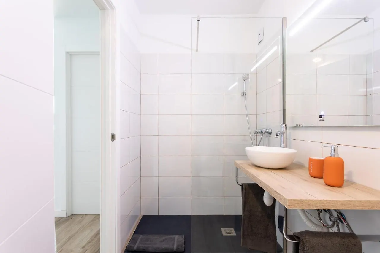 Apartment Frontline Las Arenitas With Pool Candelaria